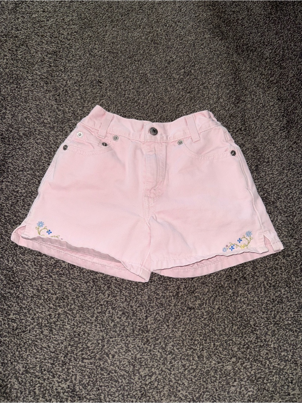 Vintage Levi’s Girls Pink Denim Shorts Size 6 Embroidered Floral Cotton Retro